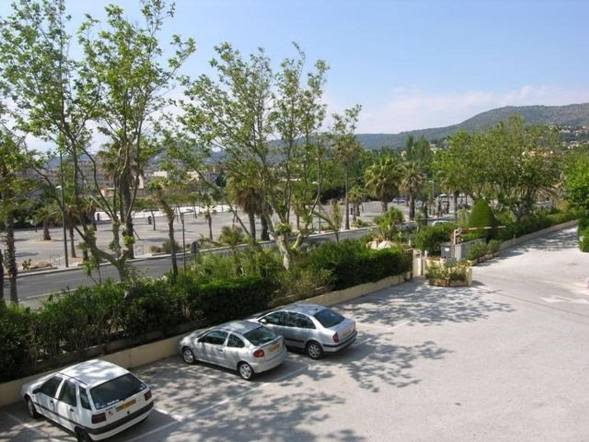 Studio 2 Pers Au Lavandou, Pres Plage, Parking, Menage Inclus - Fr-1-251-78 Apartment Le Lavandou Luaran gambar